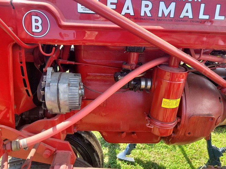 1947-farmall-b-with-mounted-cultivator-image-12