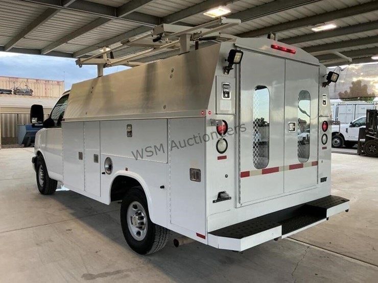 2013-chevrolet-express-3500-image-5