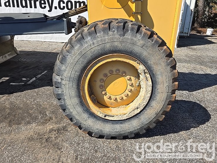 2016-deere-672gp-image-18