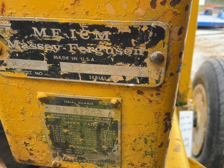 massey-ferguson-2500-image-37