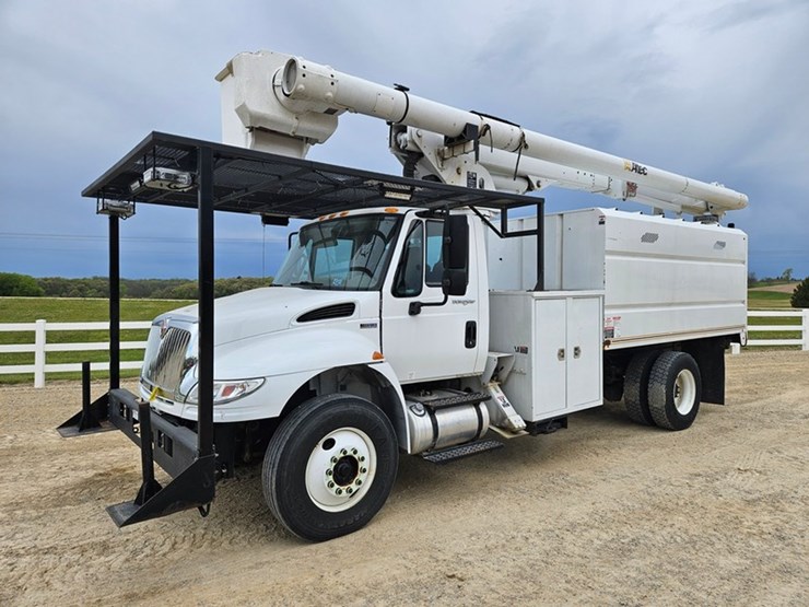 2011-international-durastar-4300-image-1
