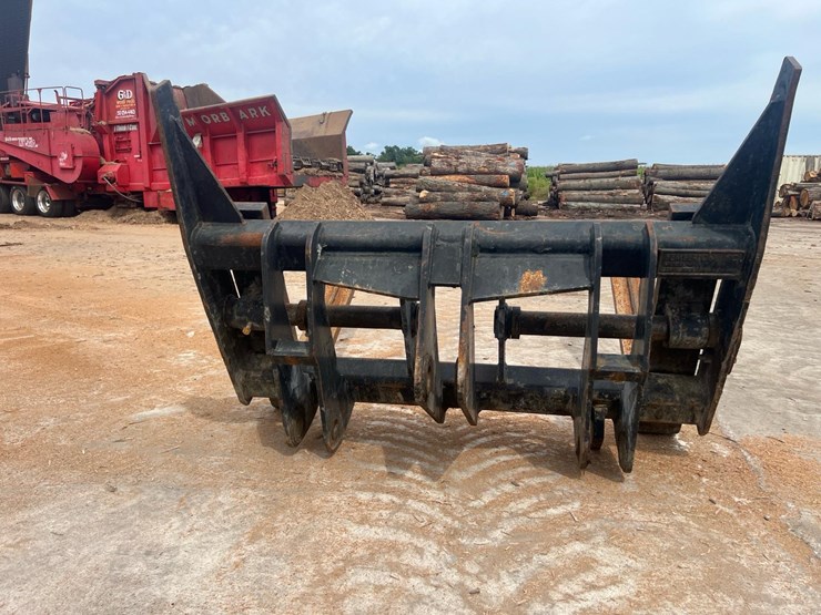 2020-deere-344l-image-59