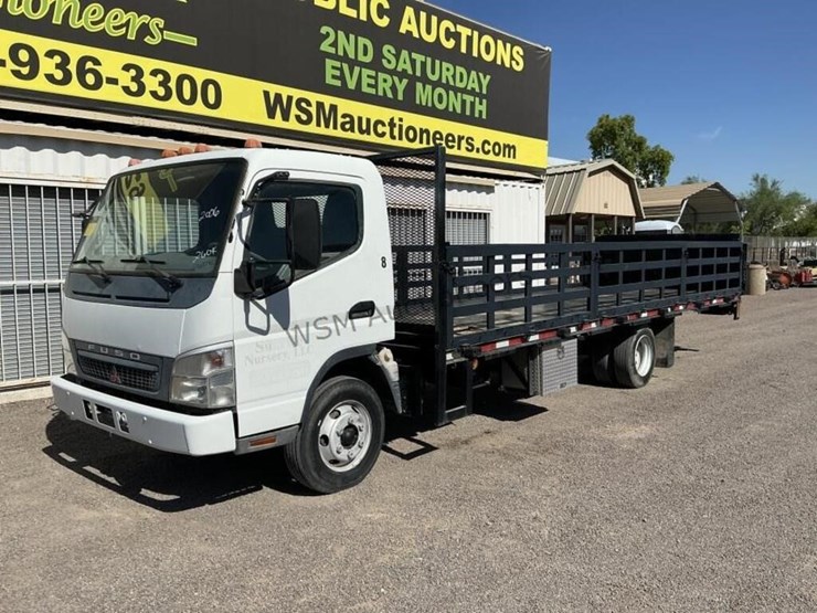 2006-mitsubishi-fuso-fe180-image-2