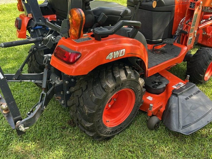 2022-kubota-bx2380-image-17