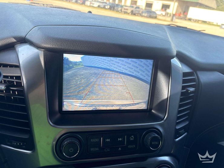 2020-chevrolet-tahoe-image-17