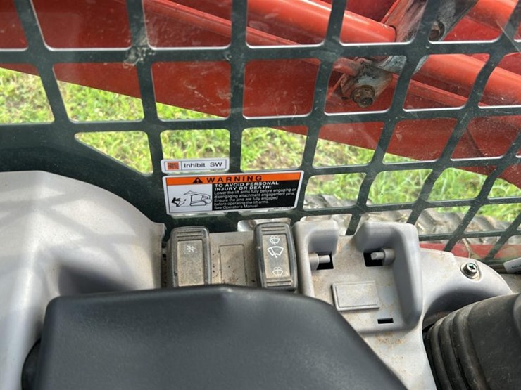 2023-kubota-svl75-2-image-16