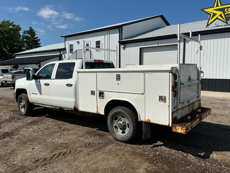 2016-chevrolet-silverado-2500-image-3