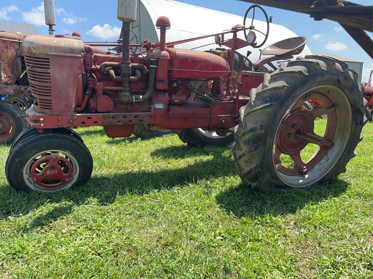 1954-farmall-super-h-image-3