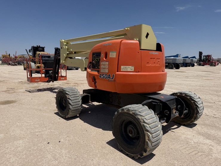 2013-jlg-450aj-image-7