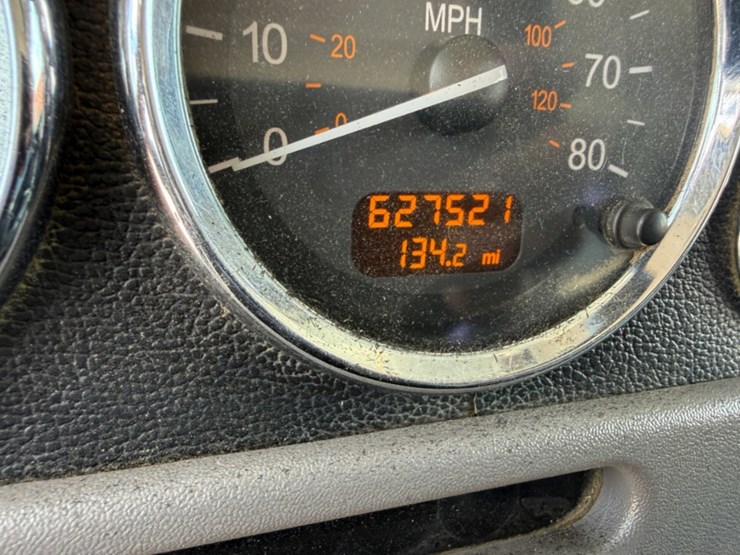 2019-peterbilt-389-image-19