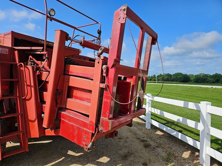 2000-new-holland-2000-image-24