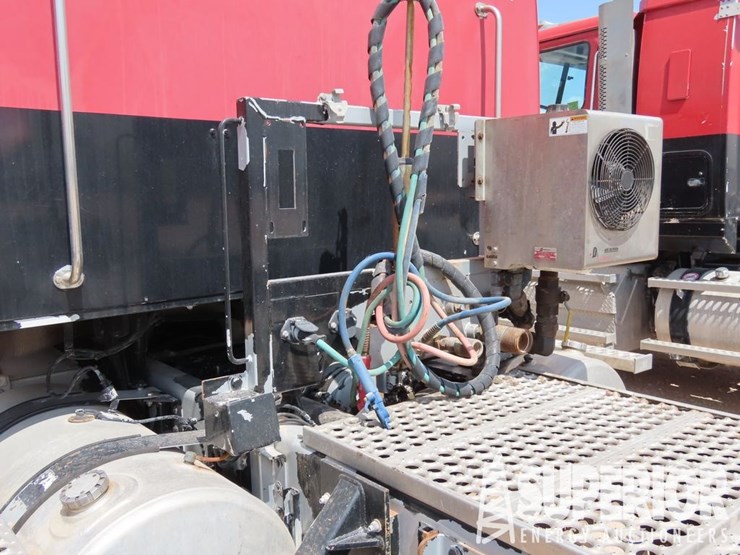 2015-western-star-4900-image-5