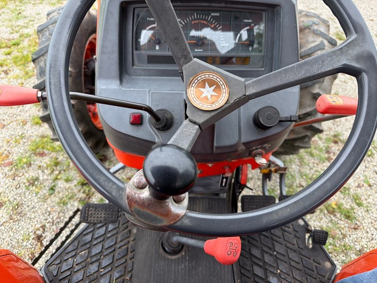 kubota-m6800-image-25
