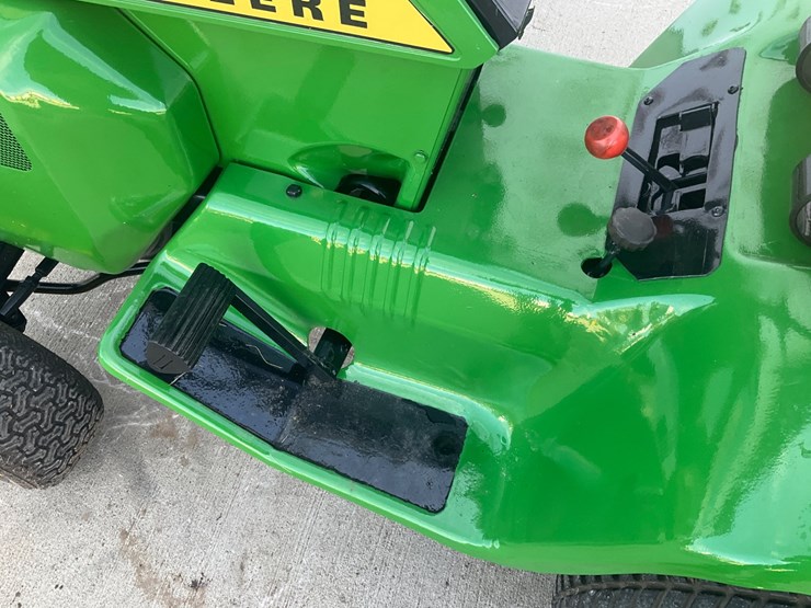 john-deere-214-image-12