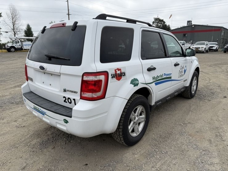 2008-ford-escape-image-4