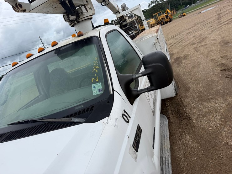2001-ford-f450-image-14
