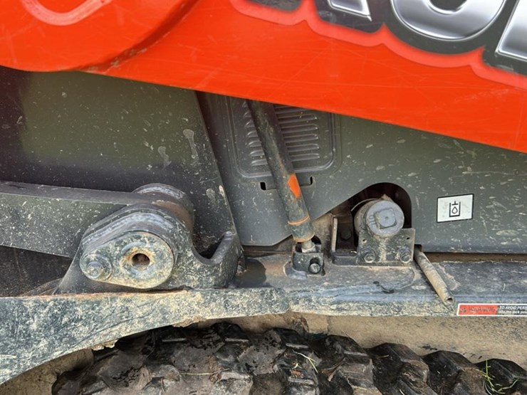 2023-kubota-svl75-2-image-37