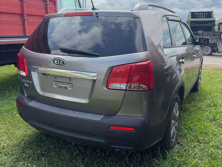 2012-kia-sorento-image-4