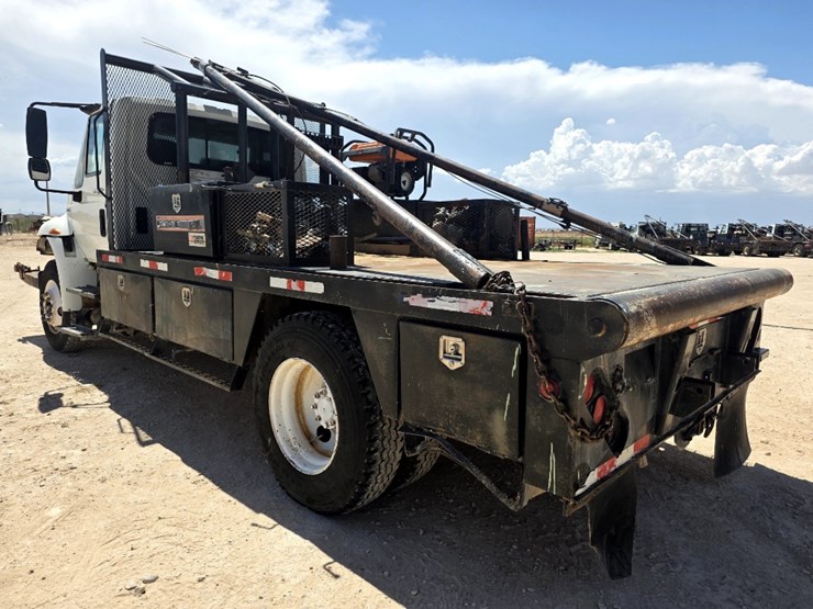 2008-international-durastar-4300-image-7