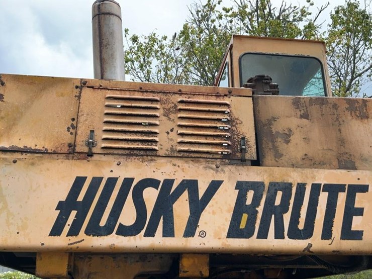 #131-•-1988-husky-brute-knuckleboom-on-truck-image-37