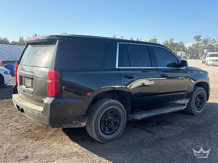 2020-chevrolet-tahoe-image-3