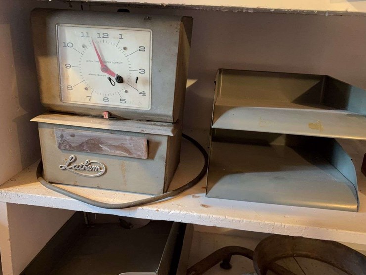 contents-of-three-shelves-image-6