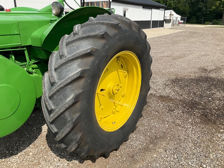 1956-john-deere-80-image-13