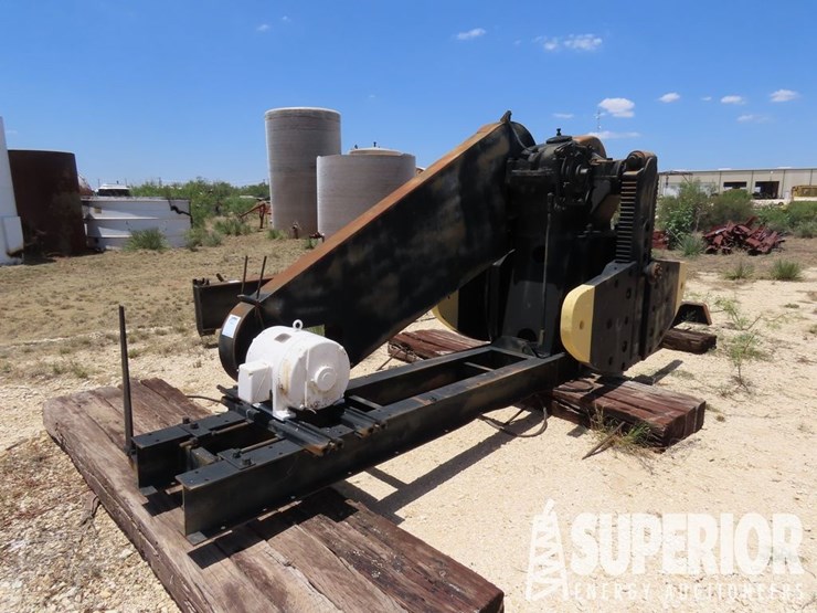 massey-ferguson-8-image-1