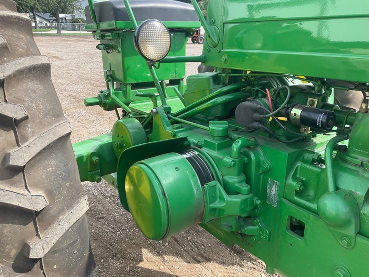1953-john-deere-50-image-12