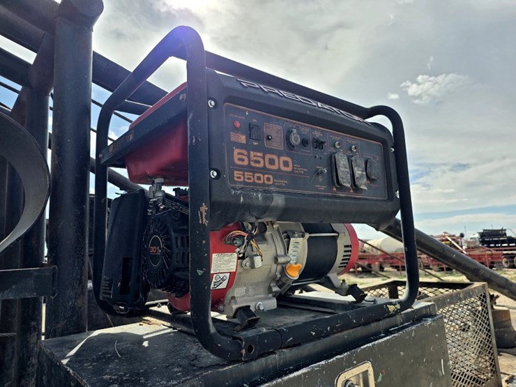 2017-international-durastar-4300-image-16