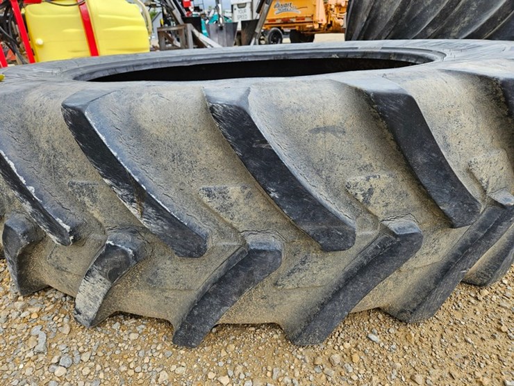 #105-•-michelin-480/80r50-tire-image-3