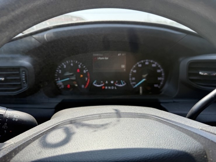 2020-ford-explorer-image-25