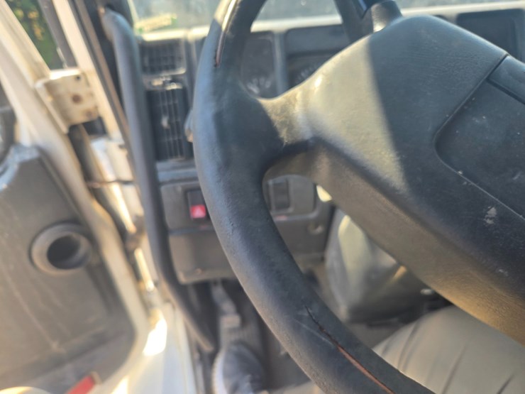1999-volvo-vn-image-67
