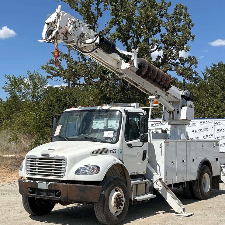 2019 FREIGHTLINER M2 106