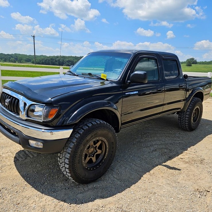 2004 TOYOTA TACOMA