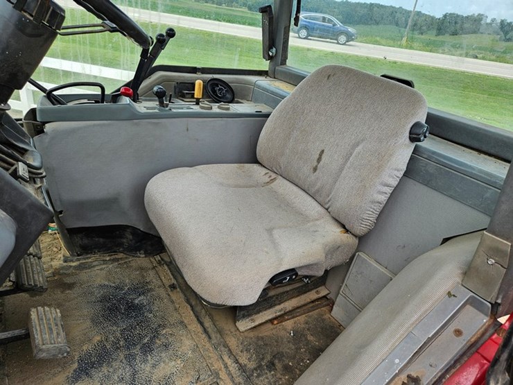 case-ih-7140-image-29