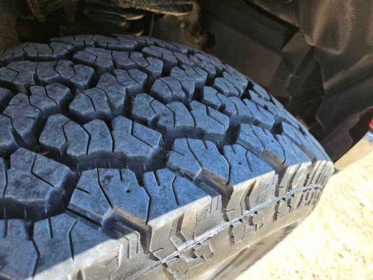 #25-•-2002-toyota-4x4-pickup-truck-image-47