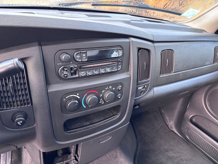 2003-dodge-ram-1500-image-8