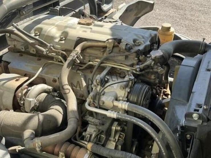 2006-mitsubishi-fuso-fe180-image-12