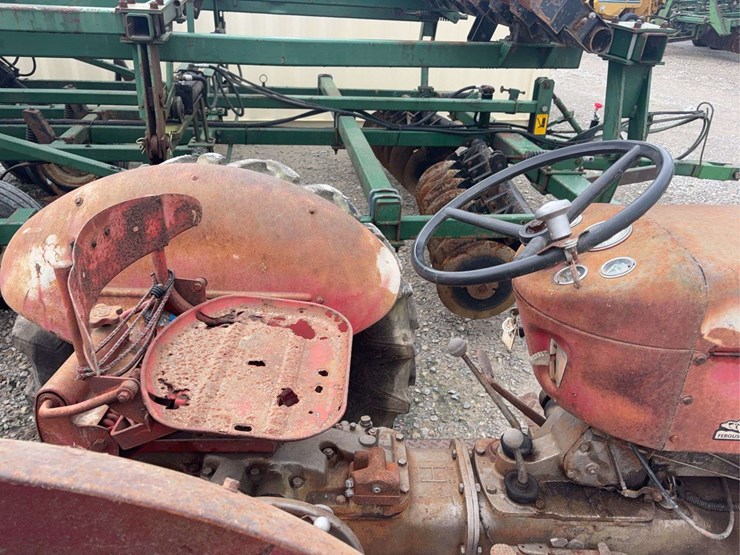massey-ferguson-20-image-5