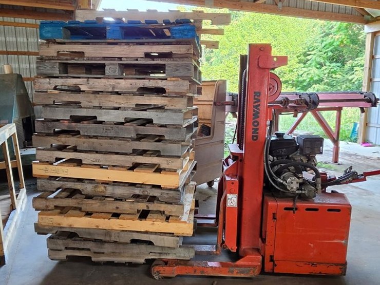 #109-•-raymond-w3rtn-42-33-104-5-walkie-stacker-forklift-image-2