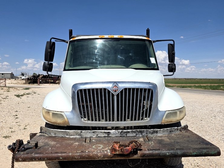 2013-international-durastar-4300-image-2