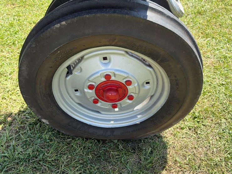1958-farmall-240-image-9