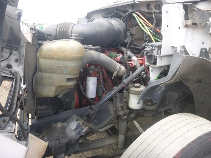 2011-ford-f750-image-24