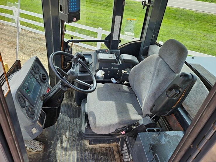 deere-624j-image-41
