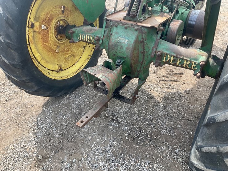 1943-john-deere-model-b-image-16