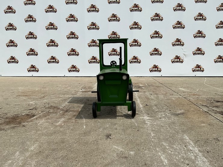 #99-•-john-deere-tractor-mailbox-image-2