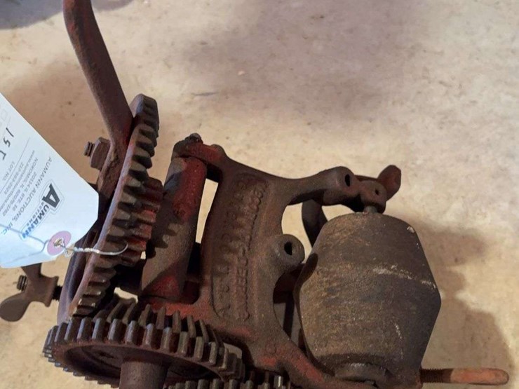 mccormick-deering-sickle-sharpener-image-2