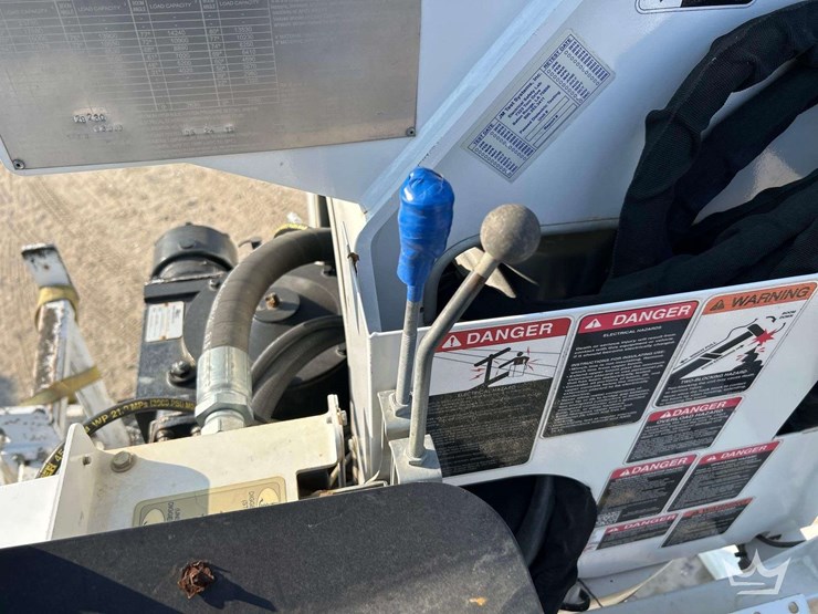 2019-international-workstar-7400-image-38