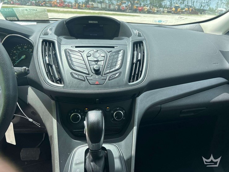 2014-ford-escape-image-16